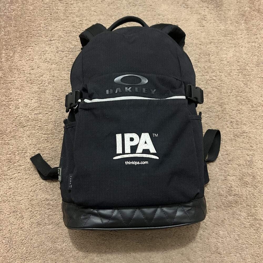 Oakley 23L Utility Backpack Durable Hiking Travel School Laptop Bag *IPA LOGO